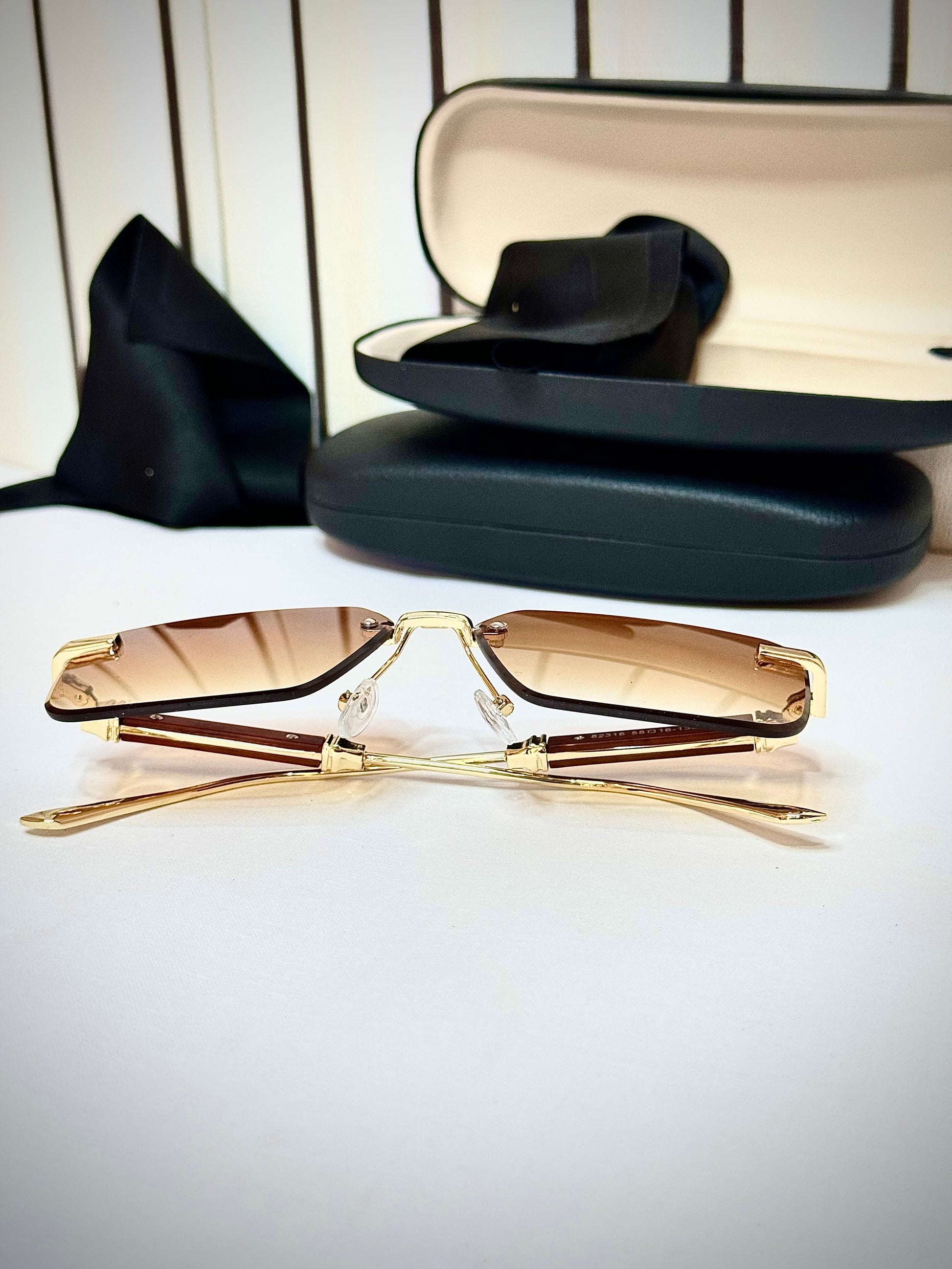 Woodline Golden, Amber Brown Shades