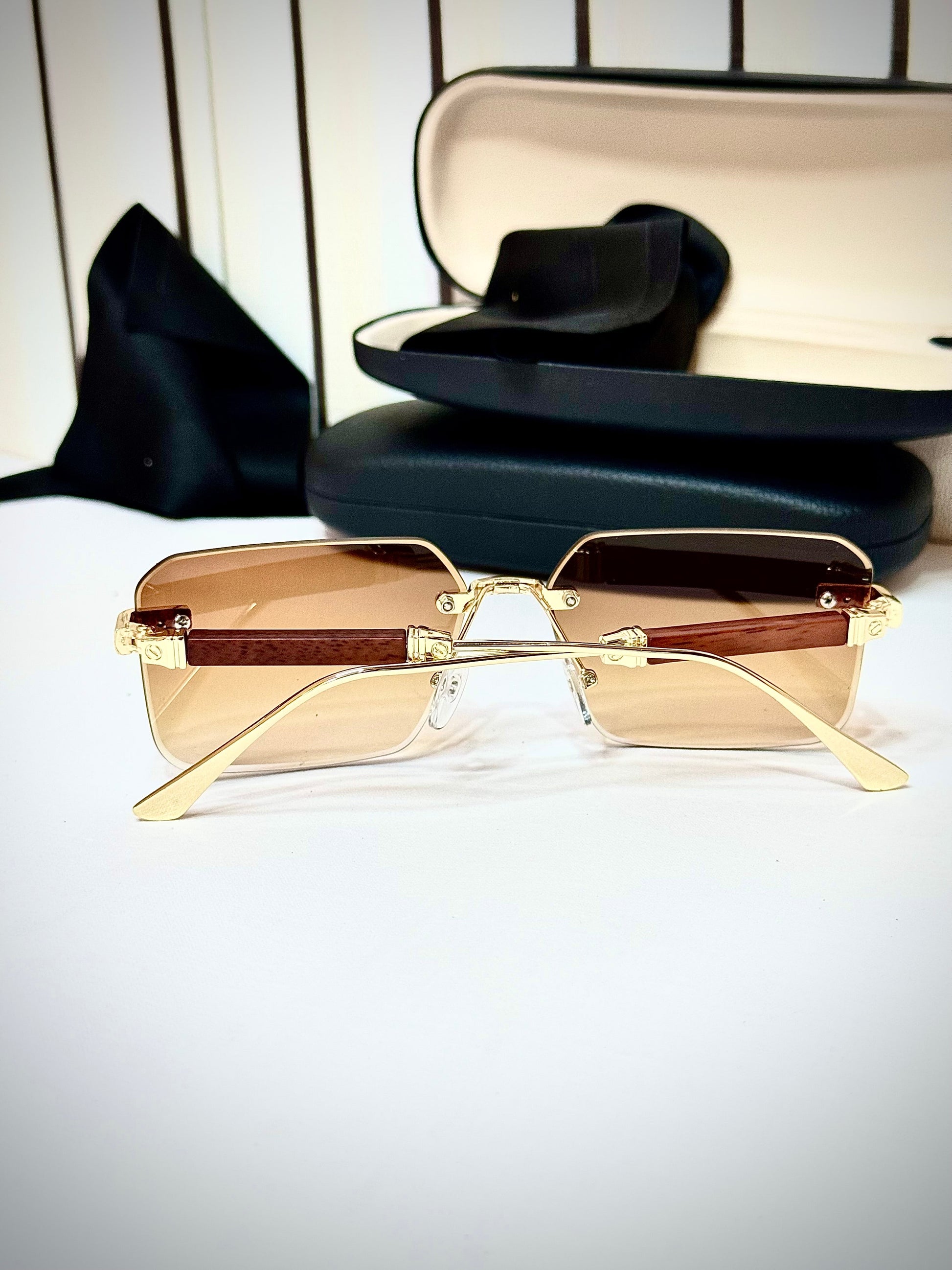 Woodline Golden, Amber Brown Shades